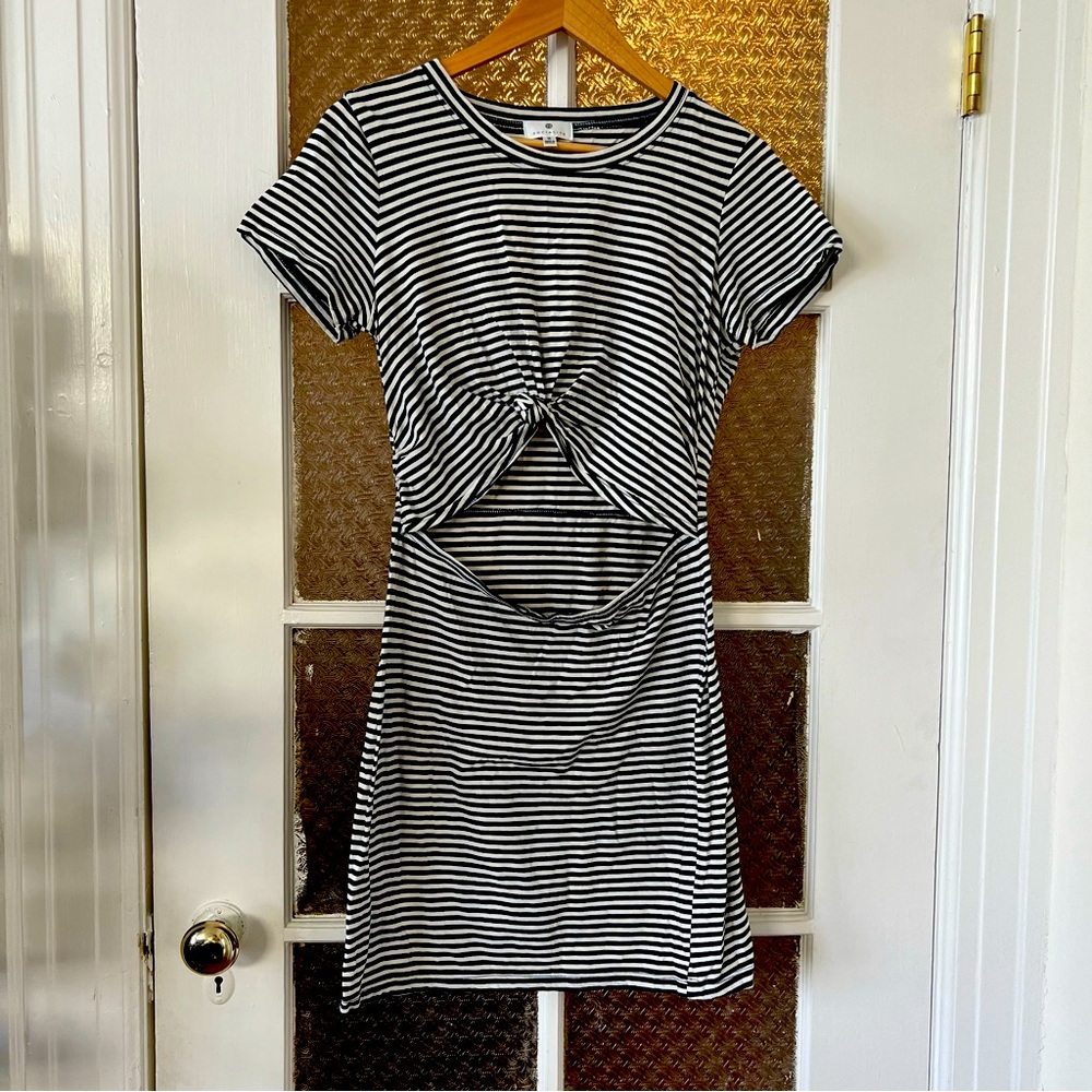Cut out tshirt dress